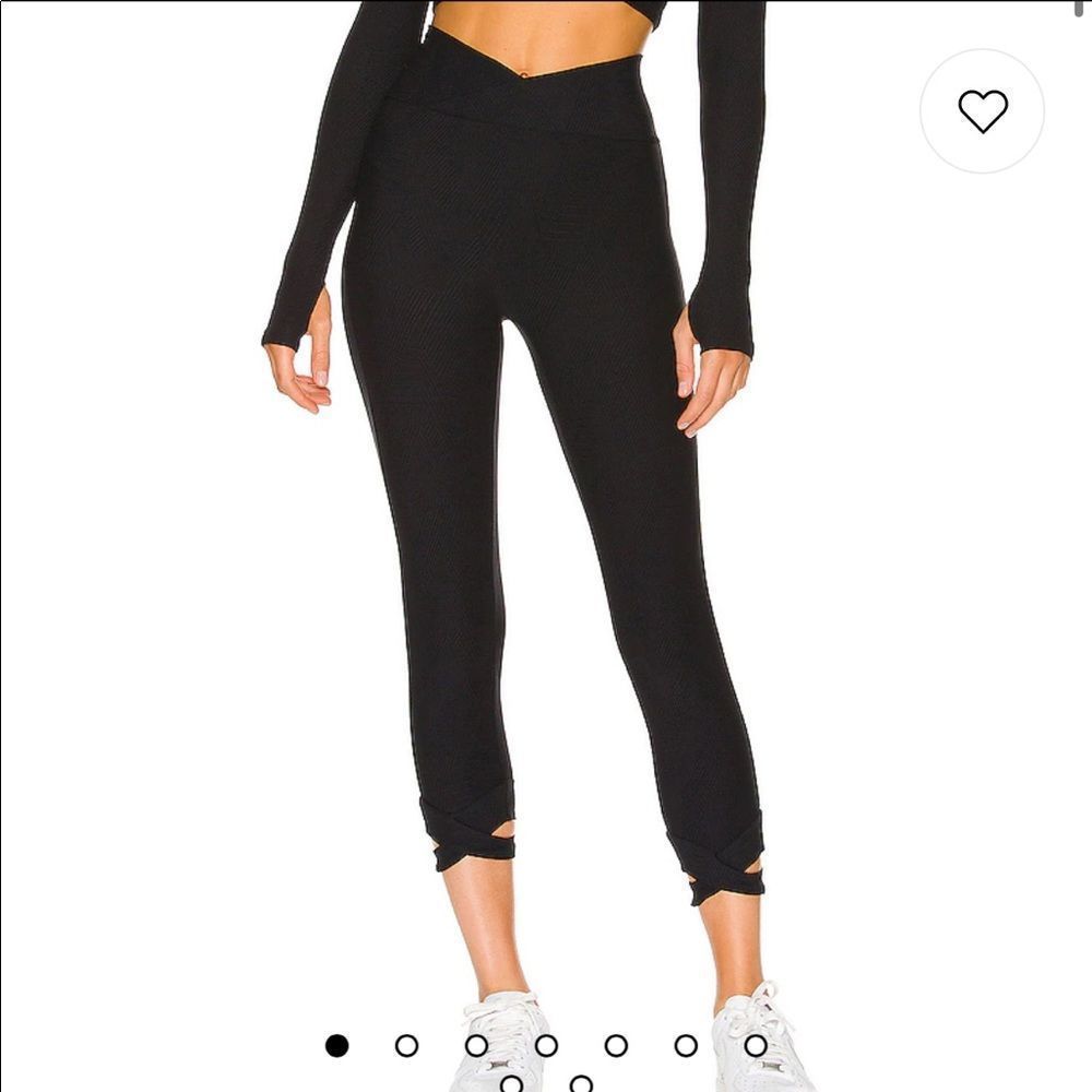 DEVON WINDSOR Black High-Waist Cropped Leggings